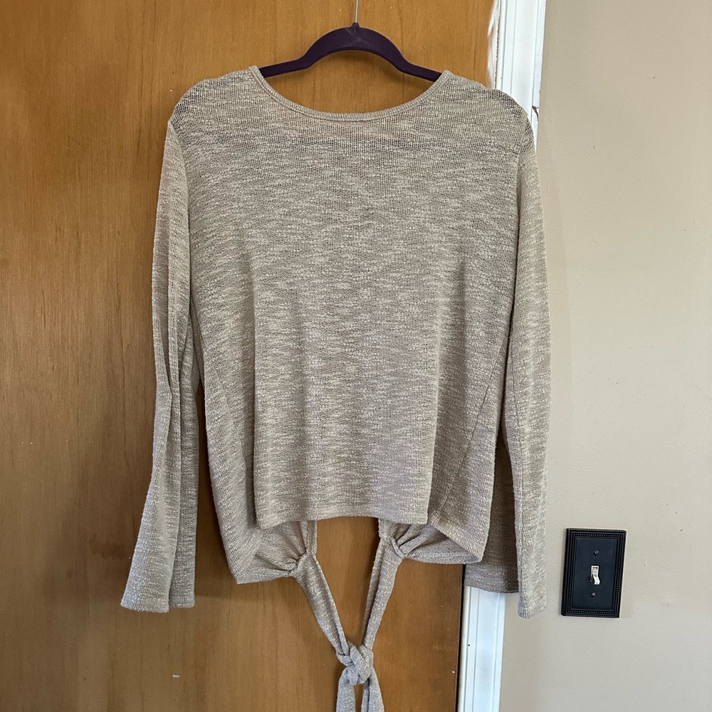 NWOT Willow and Root Open back top